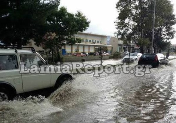 Προβλήματα από ισχυρή νεροποντή στη Φθιώτιδα